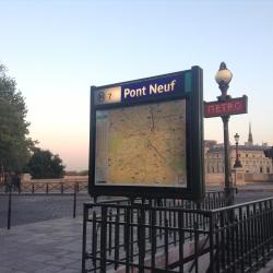 Pont Neuf Metro Station