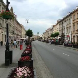 노비 쉬비아트 스트리트, 바르샤바