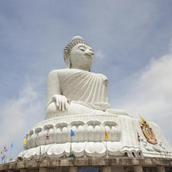 Grande statue de Bouddha