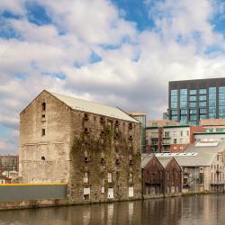 DART-Bahnhof Grand Canal Dock