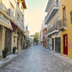 아드리아노우 거리, 아테네