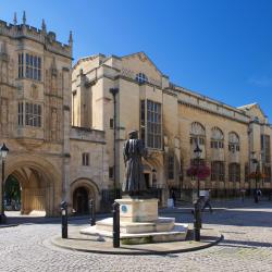 布里斯托中央圖書館（Bristol Central Library）