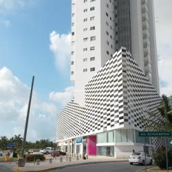 Centro Commerciale Plaza Las Americas, Cancún
