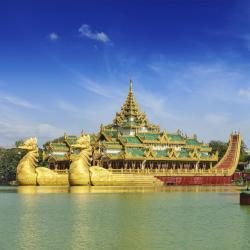 Kandawgyi Lake, Yangon