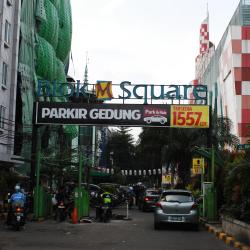 Blok M Square