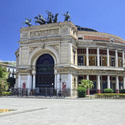 gledališče Teatro Politeama