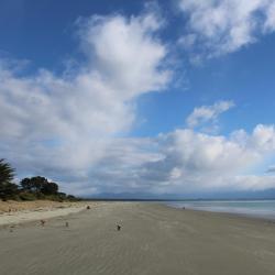 塔胡納努伊海灘（Tahunanui Beach）