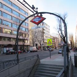 Canal Metro Station