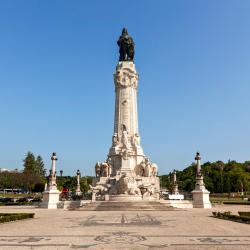 Plein Praça Marquês de Pombal, Lissabon