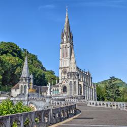 a Lourdi Miasszonyunk-bazilika, Lourdes