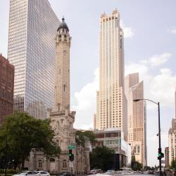 Wieża ciśnień Water Tower w Chicago
