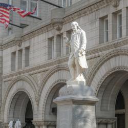 Benjamin Franklin Statue