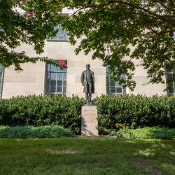 Captain Nathan Hale Sculpture