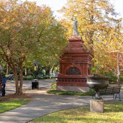 Gayarre Place Monument