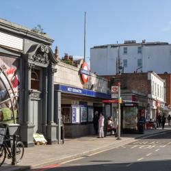 Stazione Metro West Kensington