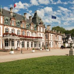 Park of the Chateau de Pourtales