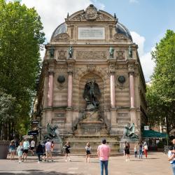 Plaza Saint-Michel
