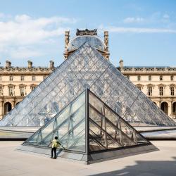 Louvre muzeum, Paříž