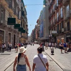 Via Toledo, Napels