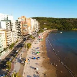 Hill's Beach, Guarapari