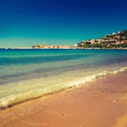 Slovenska Beach, בודווה
