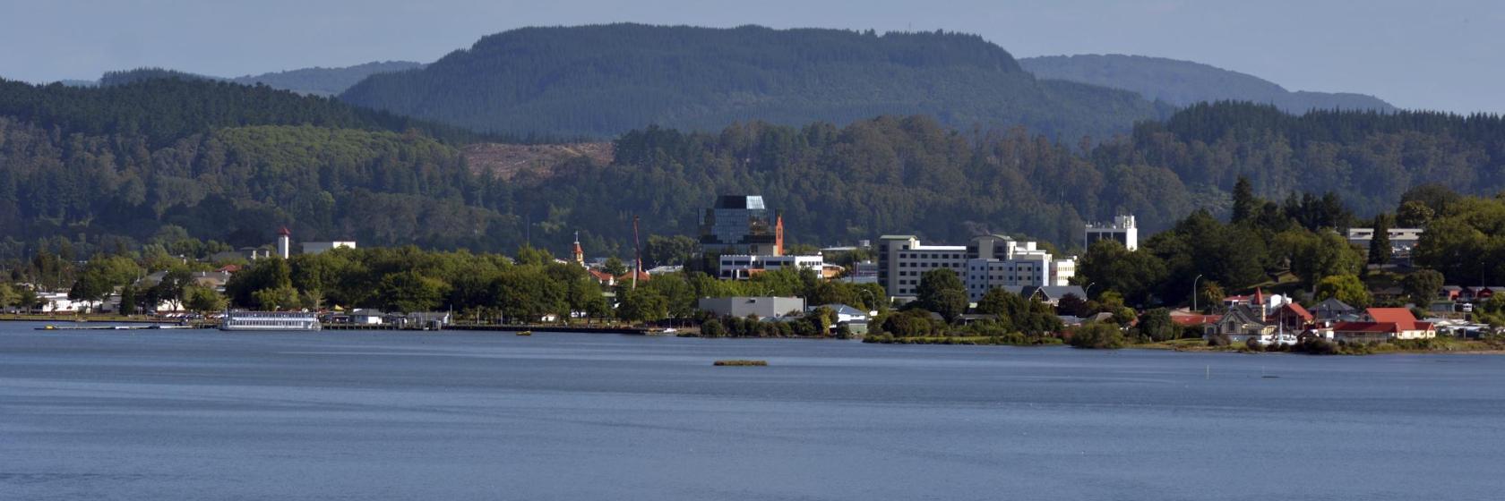 What are the best hotels in Lake Rotorua, New Zealand?