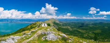 Strandhótel á svæðinu Skadar Lake