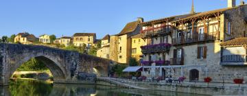 Lo ir Garona: viešbučiai su baseinais
