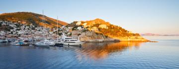 Villas in Attica-Saronic Gulf Islands