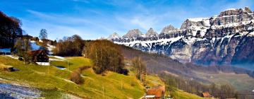 Gstaad Saanenland: kalnų nameliai