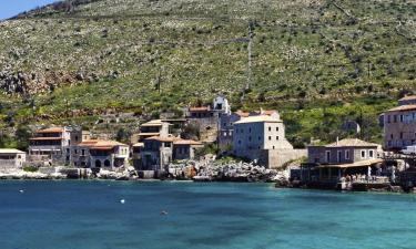 Mga hotel sa Peloponnese