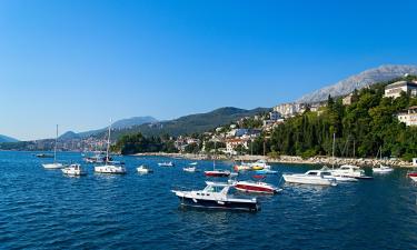 Ferienwohnungen mit Hotelservice in der Region Bezirk Tivat