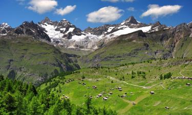 Hotellit alueella Sveitsin Alpit