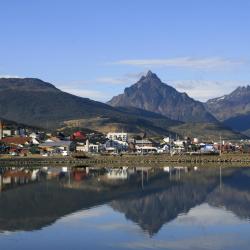 Tierra del Fuego 7 hotels with parking