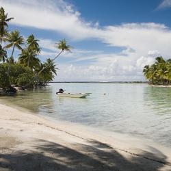 Tahaa 5 beach hotels