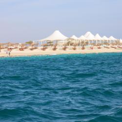 Sir Bani Yas Island 3 hotels with parking