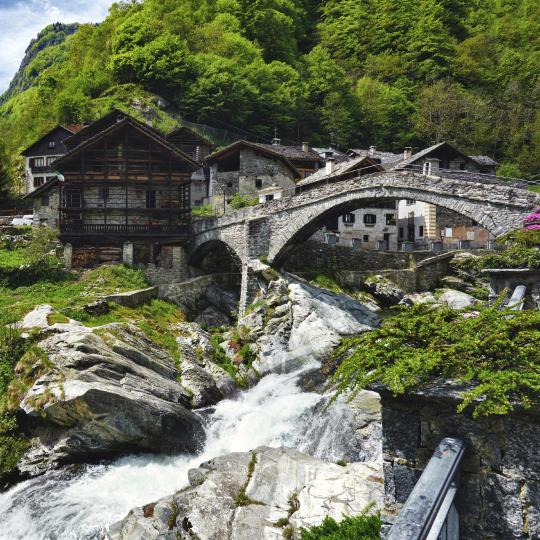 Wandelen in het dal Valsesia-dal