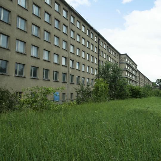 Pan d’histoire au camp de vacances de Prora