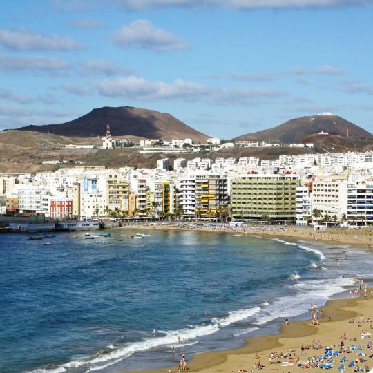 Las Canteras beach at beachfront promenade