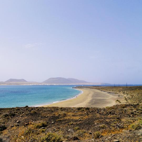 פלאיה דה פאמרה (Playa de Famara)