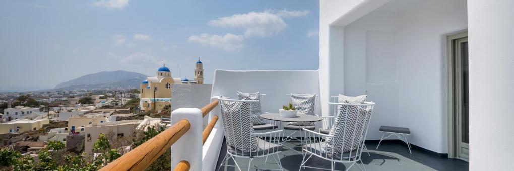 10 Best Hotels near Enigma Club, Santorini 2023