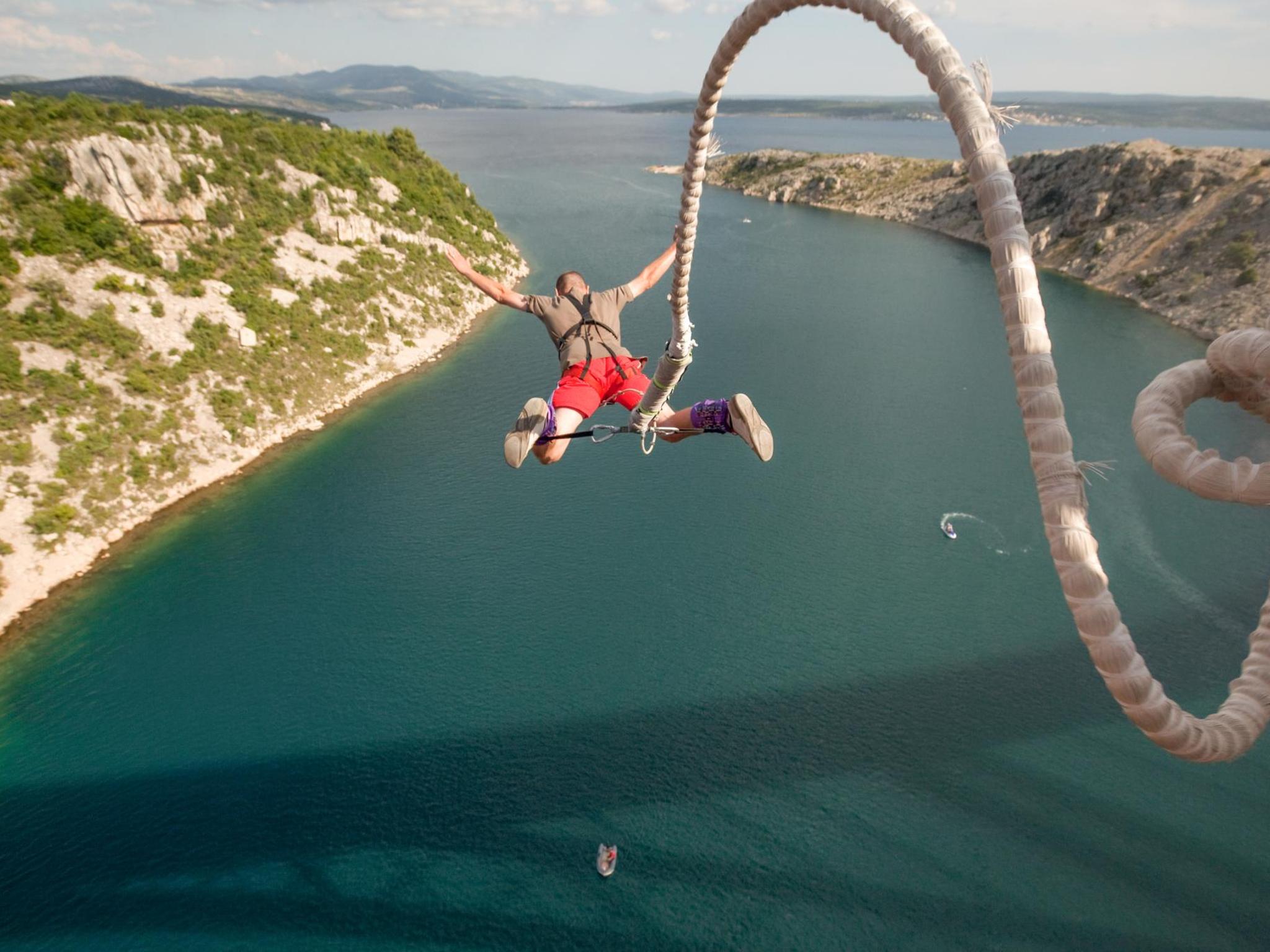 The best places in the to bungee jump | Booking.com