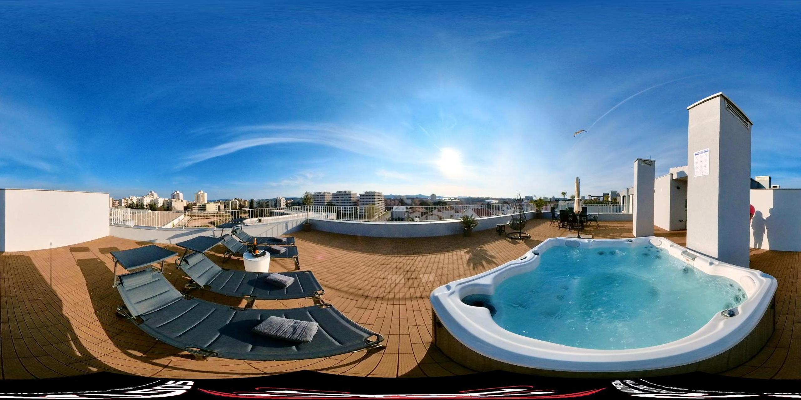 Penthouse Suite - Sunset Tower Hotel