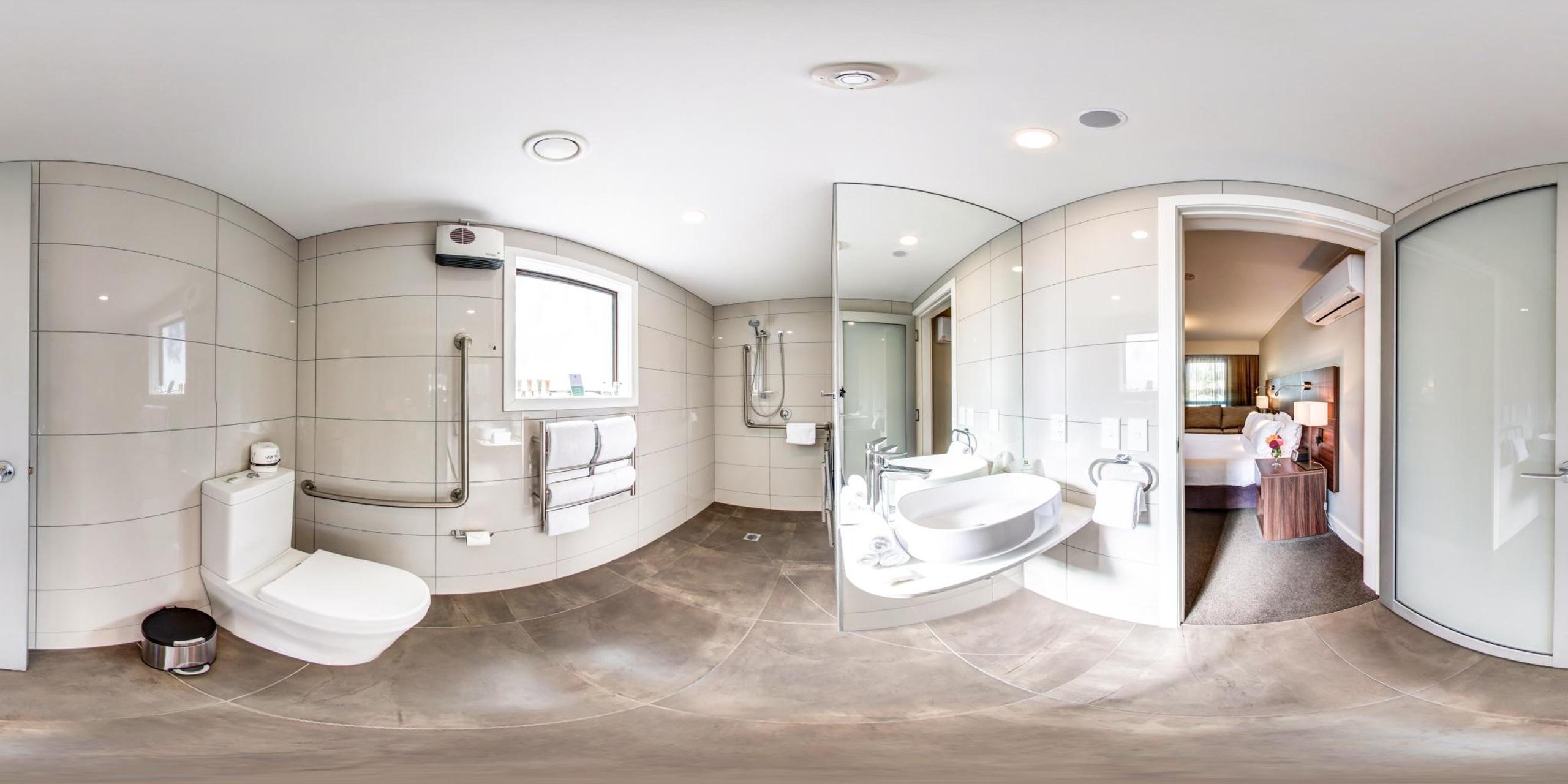 Holiday Inn Queenstown Frankton Road, an IHG Hotel, Queenstown (updated