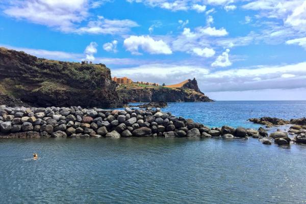 Top 10 best hotels in Reis Magos Beach in 2023
