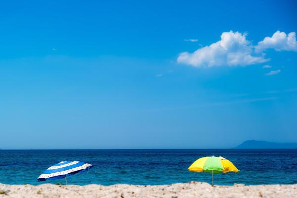 What are the best hotels in Almanarre Beach?