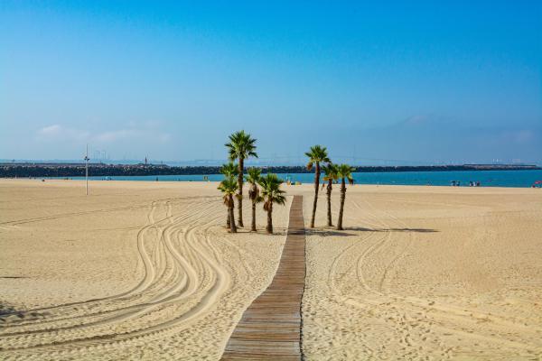 Recommended Hotels in Playa De La Puntilla