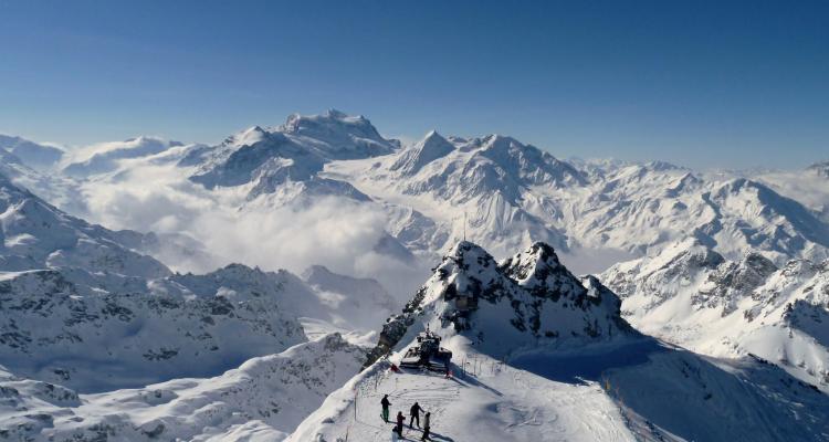 10 nejlepších lyžařských středisek ve Švýcarsku | Booking.com