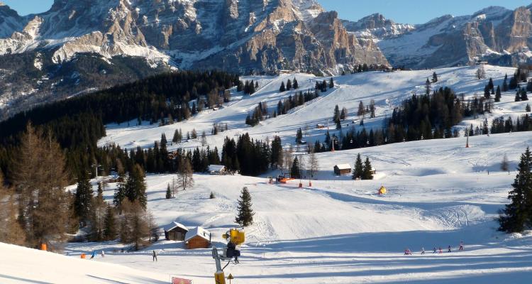 The 10 best ski resorts in Italy | Booking.com