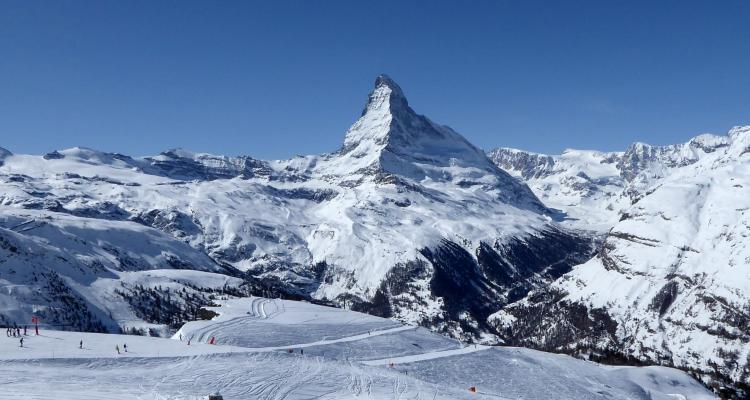 10 nejlepších lyžařských středisek ve Švýcarsku | Booking.com